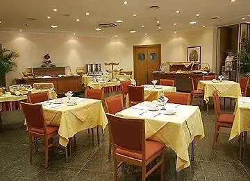 G Tourist מלון 4*